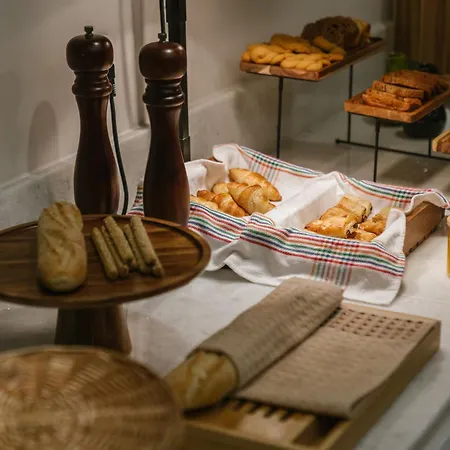 Trofonios Boutique 3*