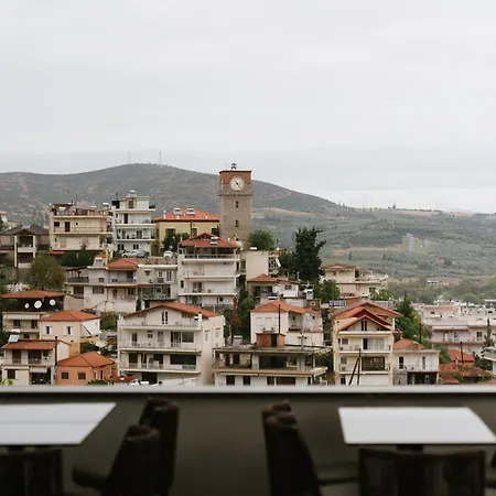 Trofonios Boutique מלון 3*