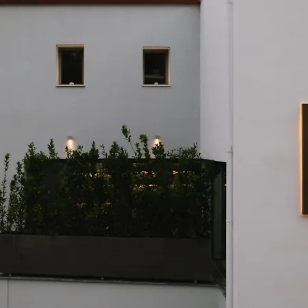 Trofonios Boutique מלון 3*