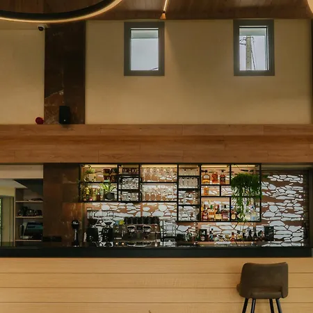 מלון Trofonios Boutique Levádeia