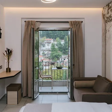 Trofonios Boutique מלון