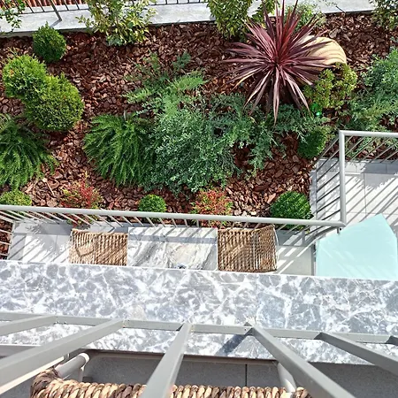 מלון Trofonios Boutique